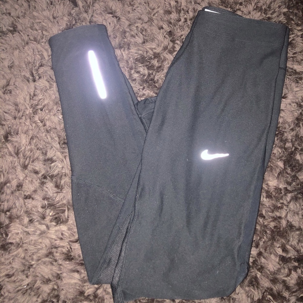 1/4 Nike leggings